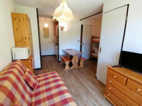 Appartement fonctionnel sur les pistes avec coin montagne - FR-1-181-2545